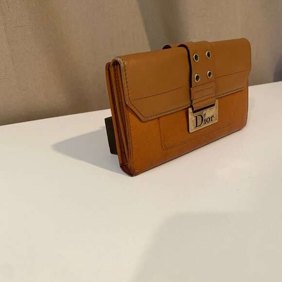 Christian Dior 2002‎ Calfskin Leather Wallet Brown Gold Hardware 6.5x4 - Picture 2 of 11